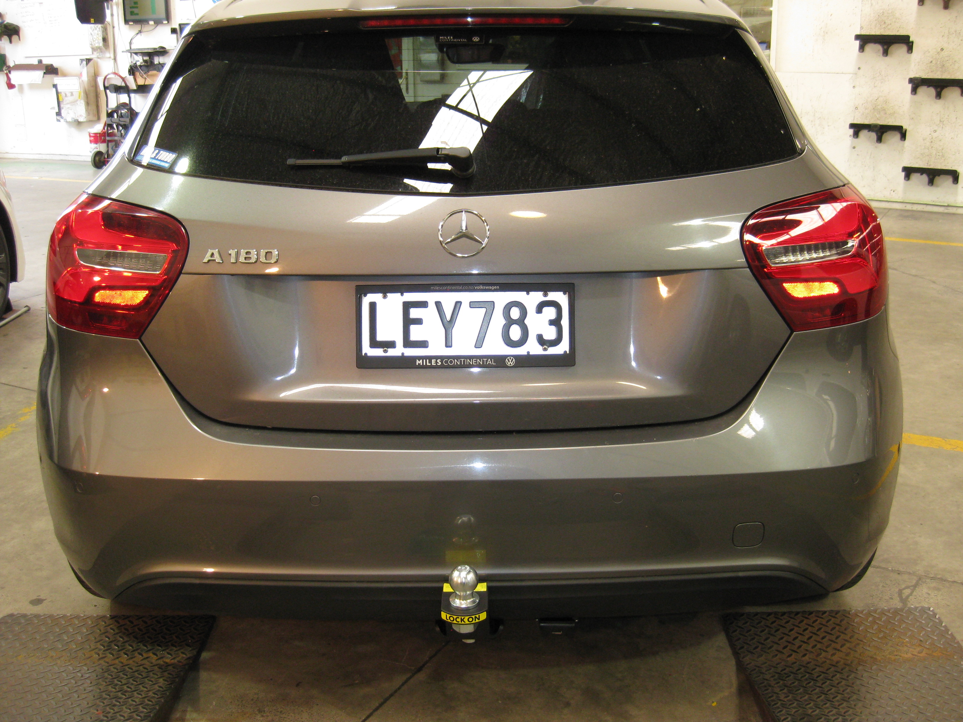 MERCEDES A180 HATCHBACK 2012-2018